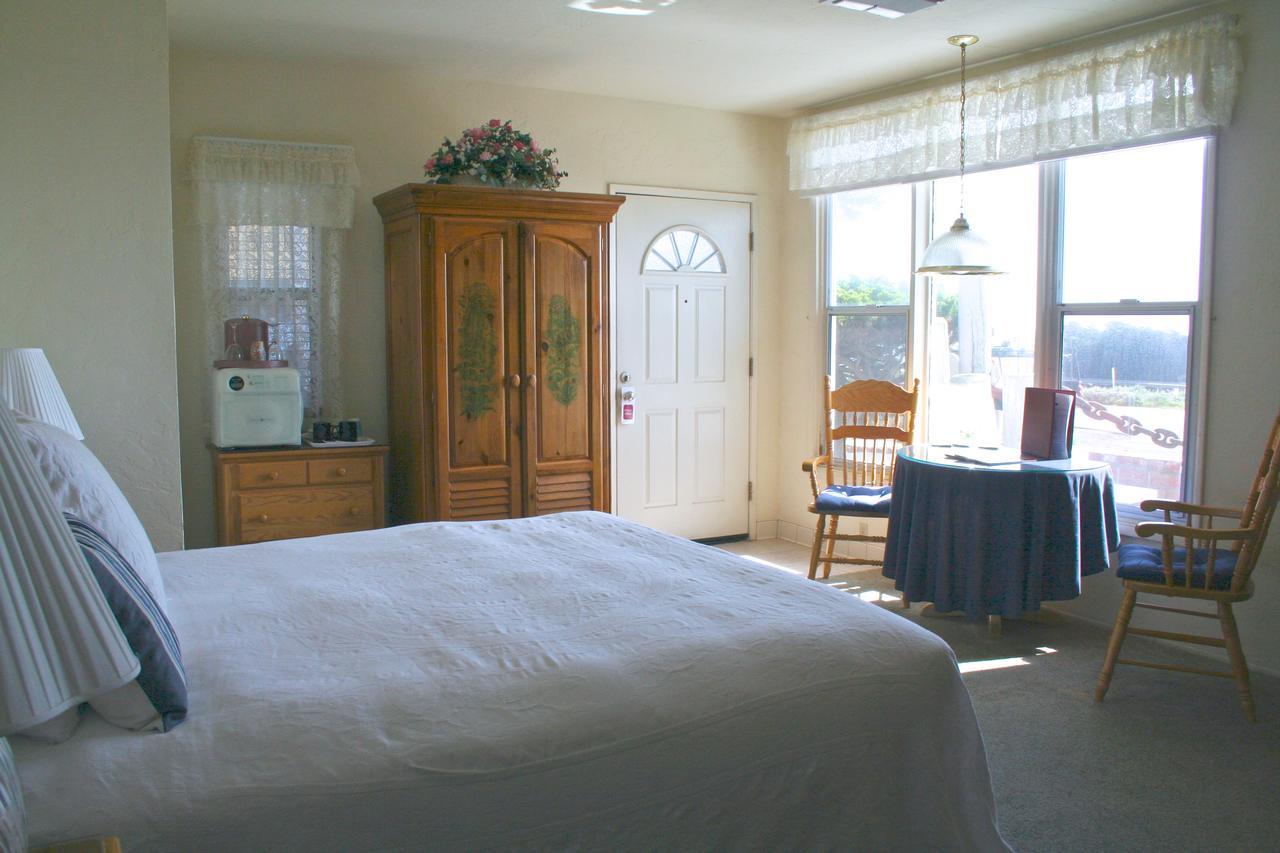 Captain'S Cove Inn Камбрия Екстериор снимка