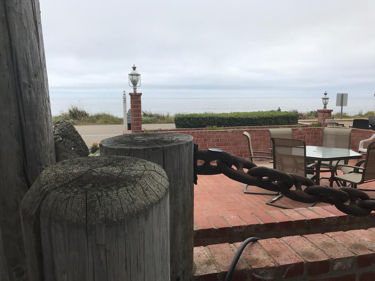 Captain'S Cove Inn Камбрия Екстериор снимка